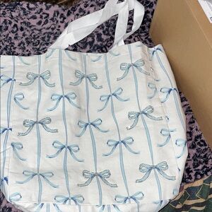 NWOT Elegant White and Blue Tote Bag